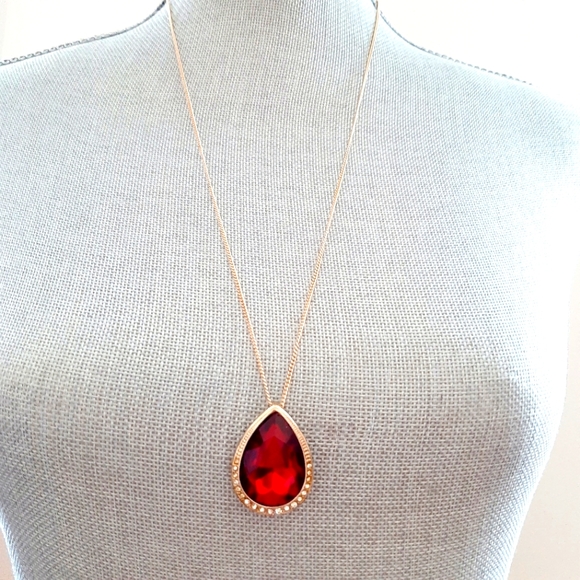 Red Crystal & Rhinestone Necklace - Picture 1 of 5